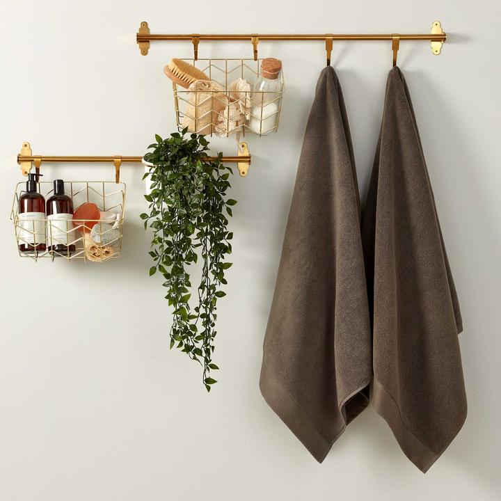Actual product image Christy Luxe series - highly absorbent, fluffy and densely woven with 730g/sqm (33 x 33 cm)
