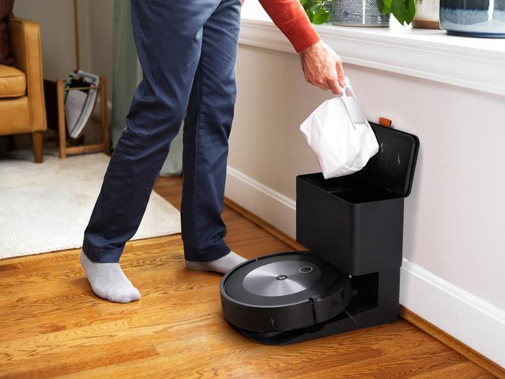 Produktbild iRobot Roomba j7+ (Saugroboter)