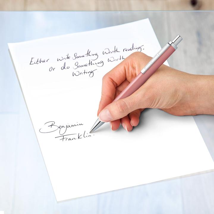 Actual product image Staedtler Retractable ballpoint pen triplus refillable, rose (Radiant Rose, 1 x)