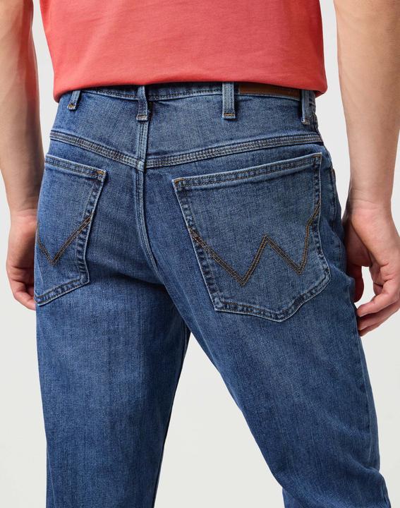 Actual product image Wrangler Jeans Regular Fit Authentic Straight (Frequency band 38 (2600 MHz))