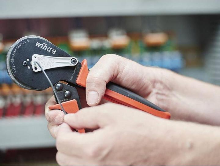 Actual product image Wiha Crimping tool (210 mm)