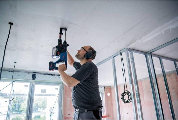 Actual product image Bosch Professional Cordless rotary hammer with SDS plus GBH 18V-28 DC with XL-BOXX (Rechargeable battery operated)