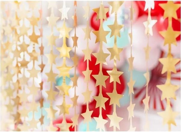 Immagine prodotto Partydeco Tenda da festa - Stelle, oro, 100x245cm (1 pkt / 1 pz.)