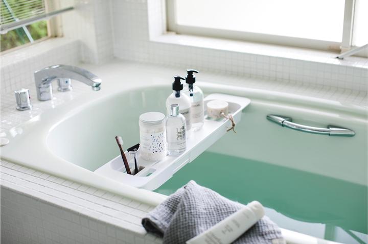 Actual product image Yamazaki TOWER pull-out bath shelf (75 x 15.5 x 4.5 cm)