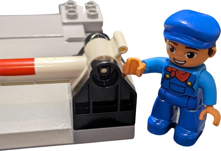 Image du produit LEGO Passage à niveau avec barrière et gardien - NOUVEAU! Quantité 1x