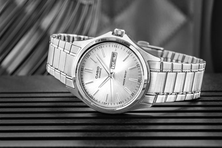 Produktbild Casio MTP-1239D-7A (Analoguhr, 39 mm)