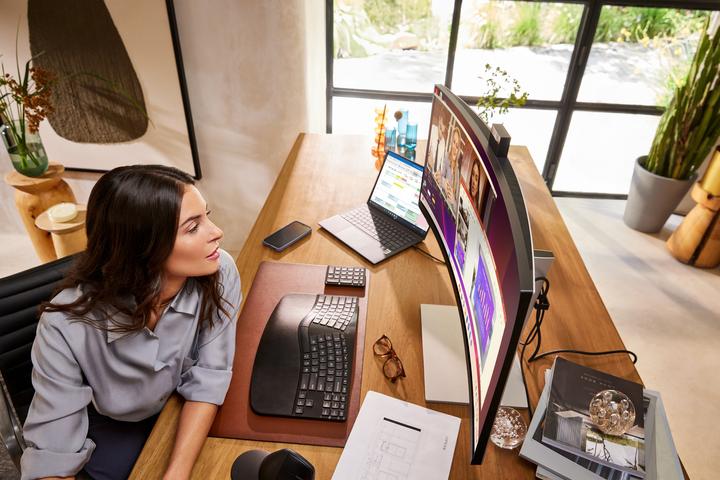 Immagine prodotto HP Display di aggancio 734pm (3440 x 1440 pixel, 34")