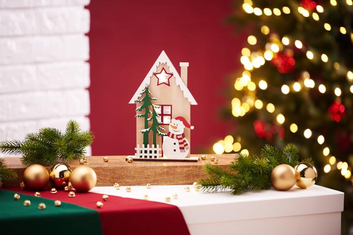Image du produit VBS Motif à assembler en bois "Maison d'hiver Bonhomme de neige", 6 pcs.