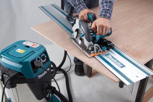 Actual product image Makita VC3210LX1 (Wet dry vacuum cleaner)
