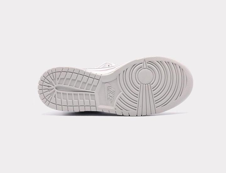 Produktbild Nike Dunk Low (44)