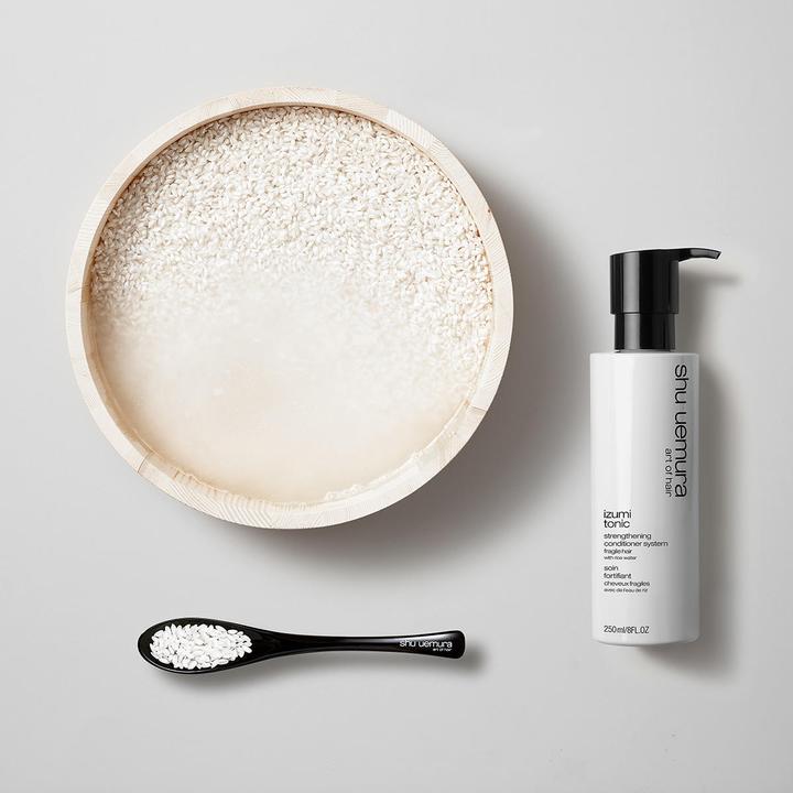 Actual product image Shu Uemura Izumi Tonic Strengthening Conditioner (250 ml)