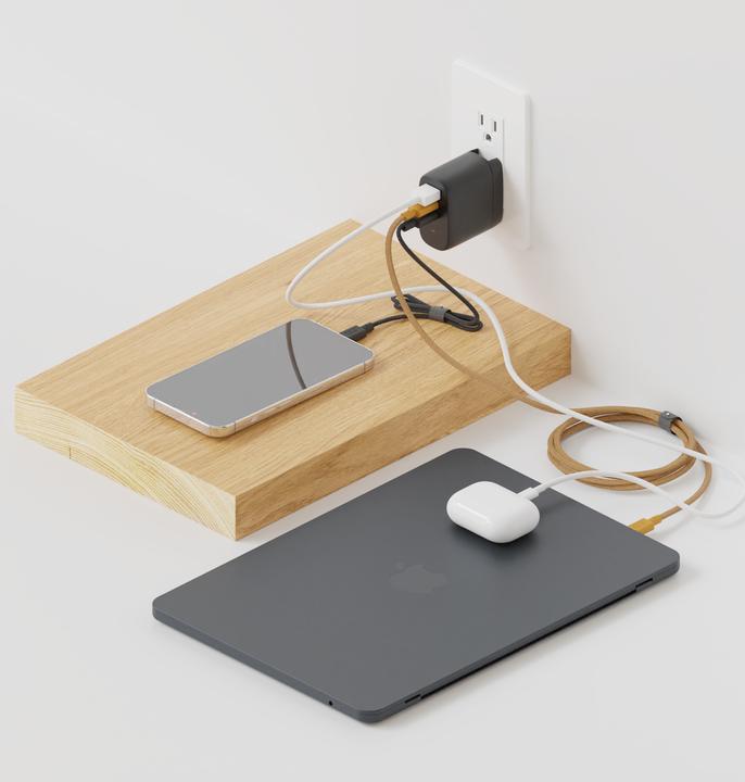 Actual product image Native Union Fast GaN Charger PD 67W White (67 W)