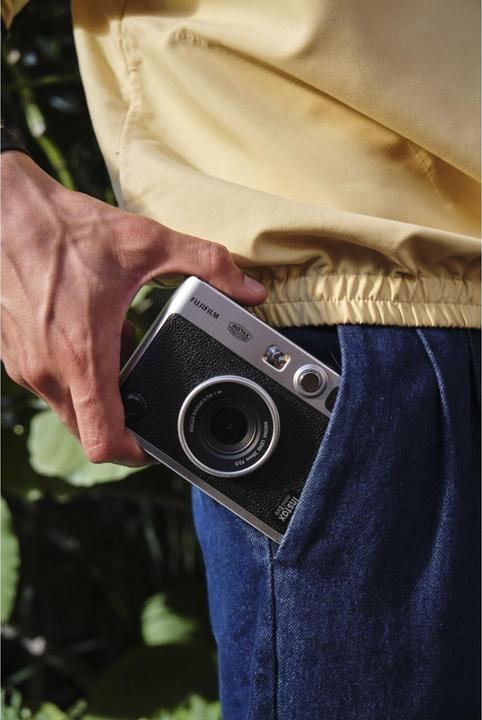 Actual product image Fujifilm Instax Mini Evo (type c)