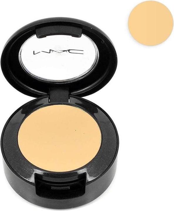 Actual product image MAC Cosmetics Studio Finish Concealer (NC20)