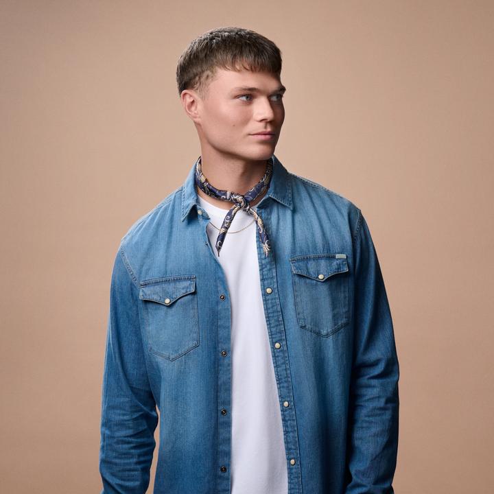 Actual product image Bohemian Revolt Hurley