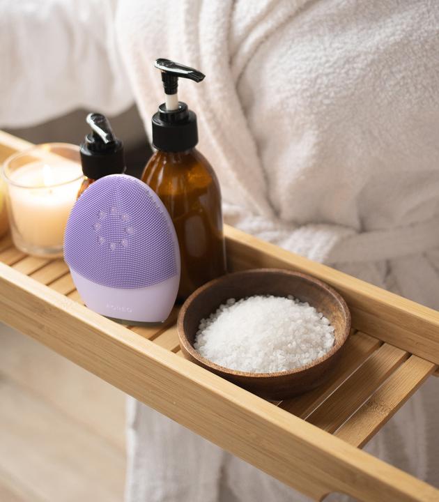 Image du produit Foreo Brosse sonique LUNA Plus 4 pour le nettoyage et le levage - Variant : Peau sensible