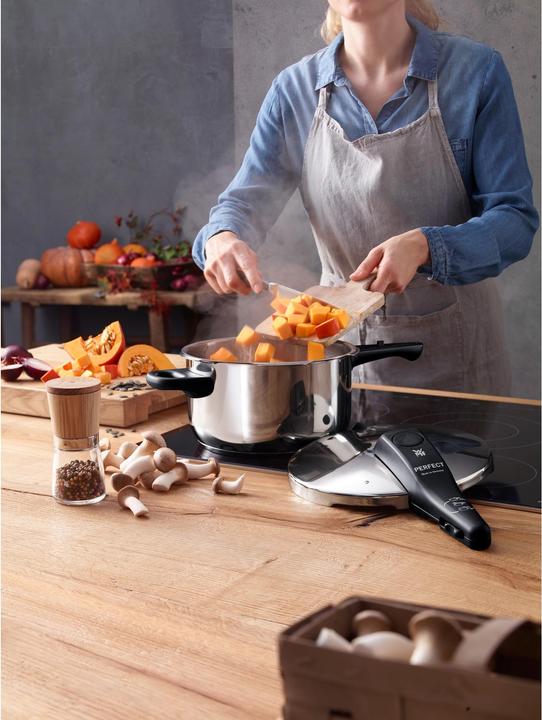 Produktbild WMF Dampfkochtopf Schnellkochtopf 2,5l Perfect Induktion Edelstahl 18/10 (18 cm, Dampfkochtopf, Edelstahl)