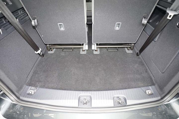 Produktbild Aristar Kofferraumwanne für VW Caddy Maxi ab 2020 bis heute (7-Sitzer) hinter der 3. Sitzreihe