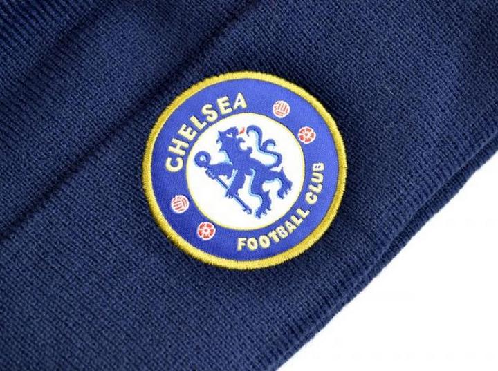 Actual product image Chelsea FC Coat of arms knitted cap (One size)