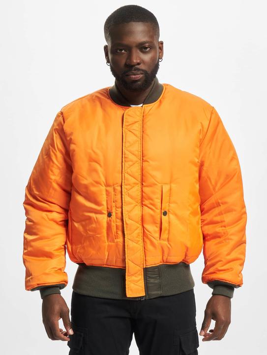 Actual product image Alpha Industries MA-1 - 41663 (S)