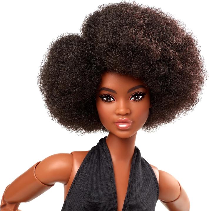 Productafbeelding Barbie Signature Looks Doll: Curvy (brunette).