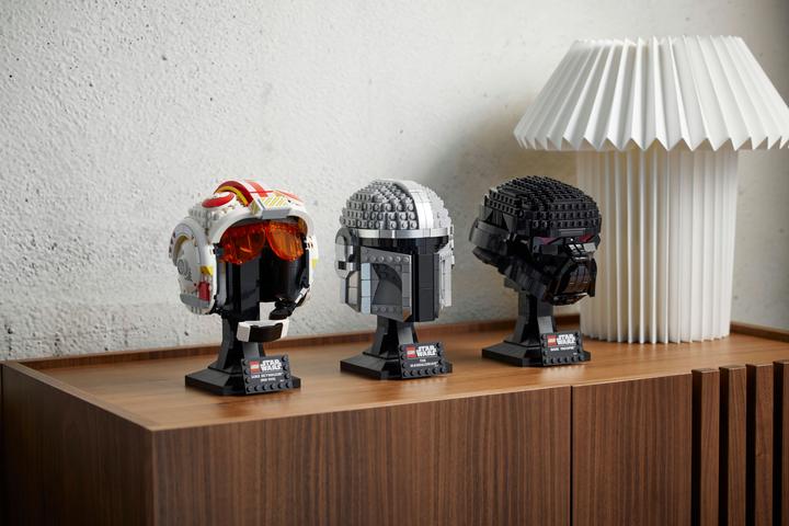Actual product image LEGO Dark Trooper Helmet (75343, LEGO Rare Sets, LEGO Star Wars)