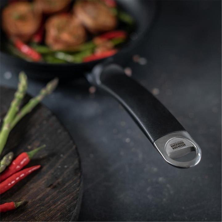 Actual product image Kuhn Rikon Titanio Star frying pan - Ø 28 cm (28 cm, Frying pan, Aluminium)