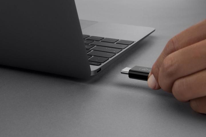 Actual product image Belkin USB C — USB C (0.80 m, USB 4.0, 100 W)