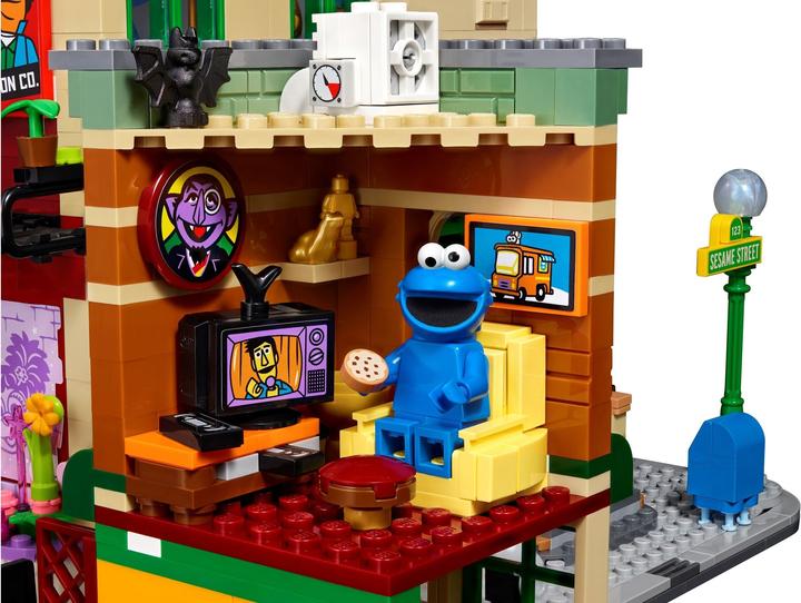Actual product image LEGO 123 Sesame Street (21324, LEGO Ideas, LEGO Rare Sets)