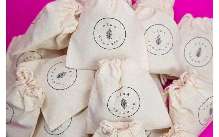 Actual product image Hera Organics Menstruationsschwämme (3 x, Large)