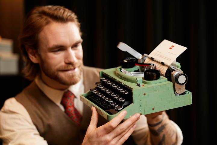 Image du produit LEGO Machine à écrire (21327, LEGO Ideas, LEGO difficiles à trouver)