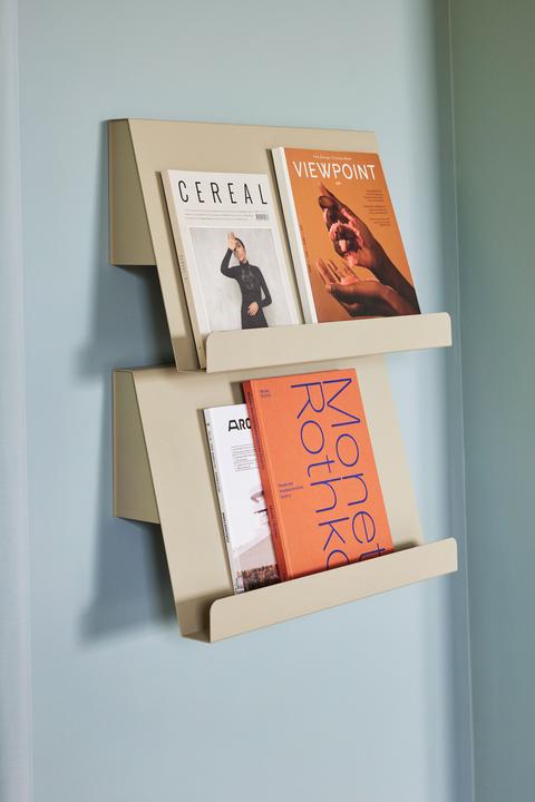 Produktbild Hübsch Slope Wall Magazine Holder Sand