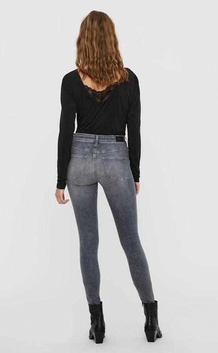 Image du produit Vero Moda Jeans VMLux taille normale et coupe étroite (M/L)