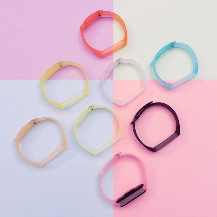 Produktbild Hurtel Replacment band strap for Xiaomi Mi Band 5/6 golden (Silikon)