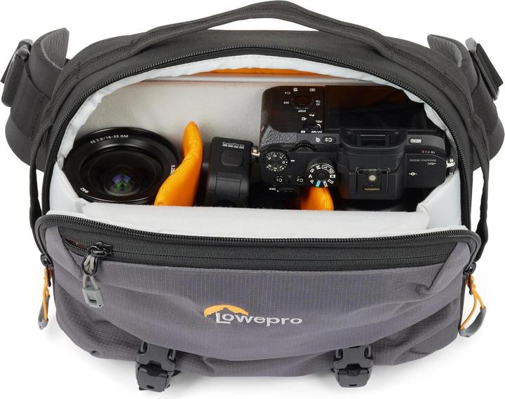 Actual product image Lowepro Trekker Lite SLX 120 (GL) (Camera shoulder bag, 6.50 l)