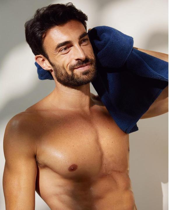 Actual product image NIVEA MEN Anti-Schuppen pH-Optimal (250 ml, Liquid shampoo)
