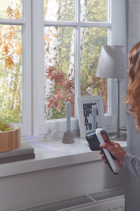 Produktbild tesa 2x tesamoll CLASSIC E-Profil Fensterdichtung, Gummidichtung zum Isolieren, Zweierpack