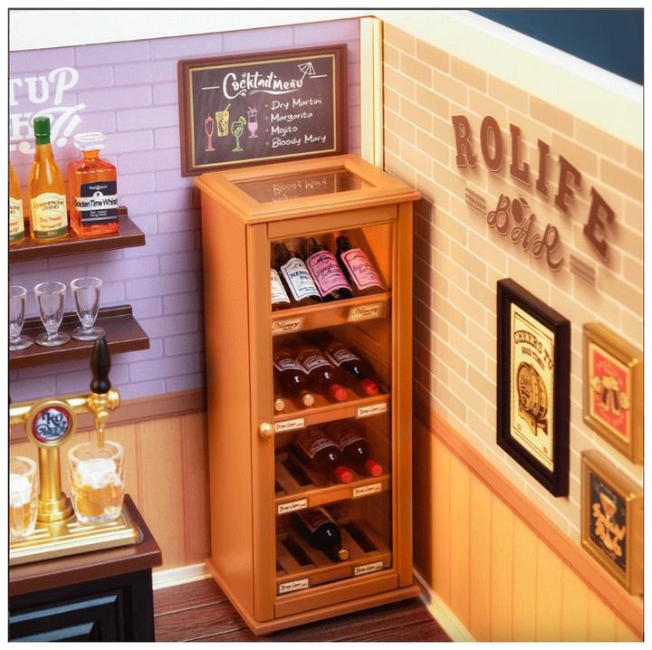 Actual product image Robotime Leisurely Cheers Bar