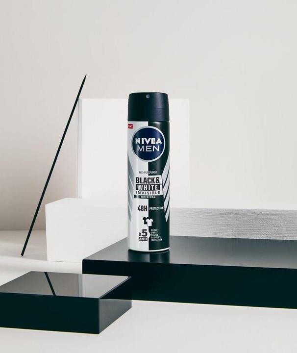 Actual product image NIVEA MEN BLACK & WHITE INVISIBLE deo vapo 200 ml (Spray, 200 ml)