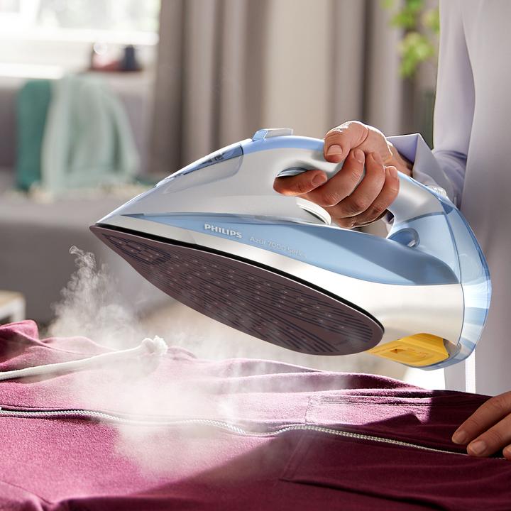 Actual product image Philips 7000 series DST7011/20 steam ironing station (2600 W, 250 g/min)