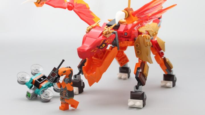 Actual product image LEGO Kai's Fire Dragon EVO (71762, LEGO Ninjago)