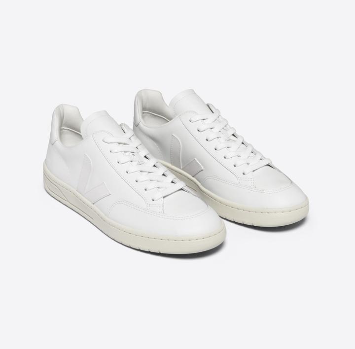 Actual product image Veja V-12 (42)
