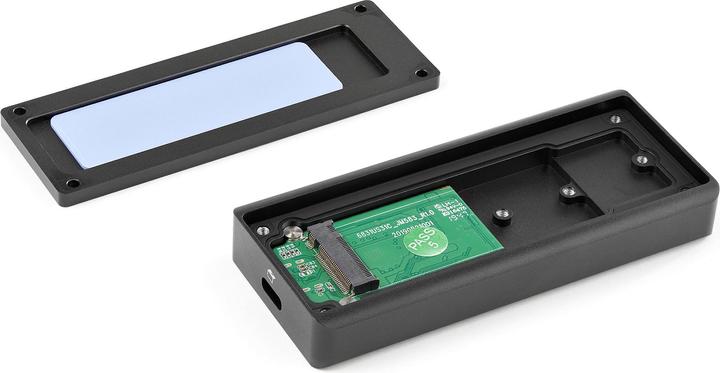 Actual product image StarTech .com M2E1BRU31C M.2 NVMe PCIe SSD Enclosure (IP67, rugged, USB 3.1 Gen 2 (10 Gbps) USB-C) (M.2 2260, M.2 2230, M.2 2280, M.2 2242)