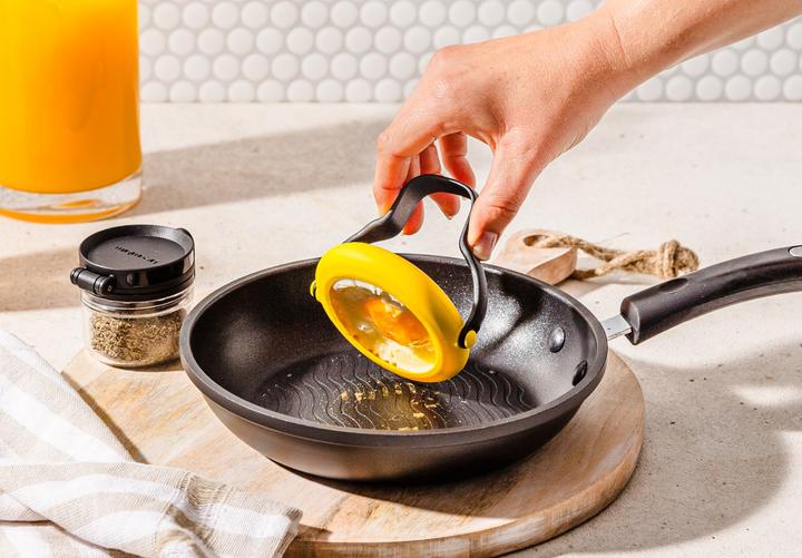 Actual product image DreamFarm Egg ring Flegg