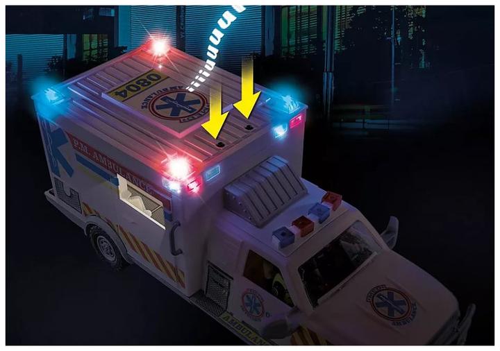 Actual product image Playmobil Rescue vehicle: US Ambulance (70936, Playmobil City Action)
