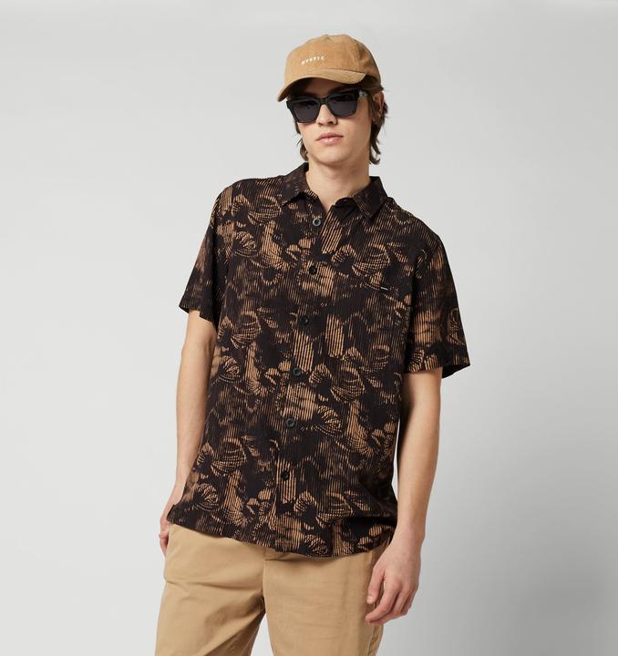 Actual product image Mystic Habitat shirt (XL)
