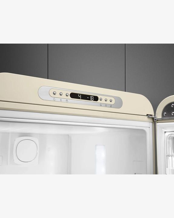 Actual product image Smeg Retro Style FAB32RCR5 (331 l)