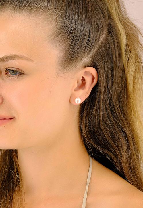 Actual product image Muau Stud earrings yellow gold 750 freshwater pearl 8-8.5mm (750/18K yellow gold)