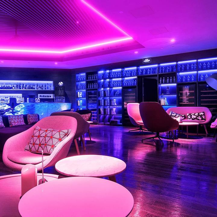 Immagine prodotto Lumina Swiss Set di strisce LED intelligente (RGB, 3000 cm, Interno)