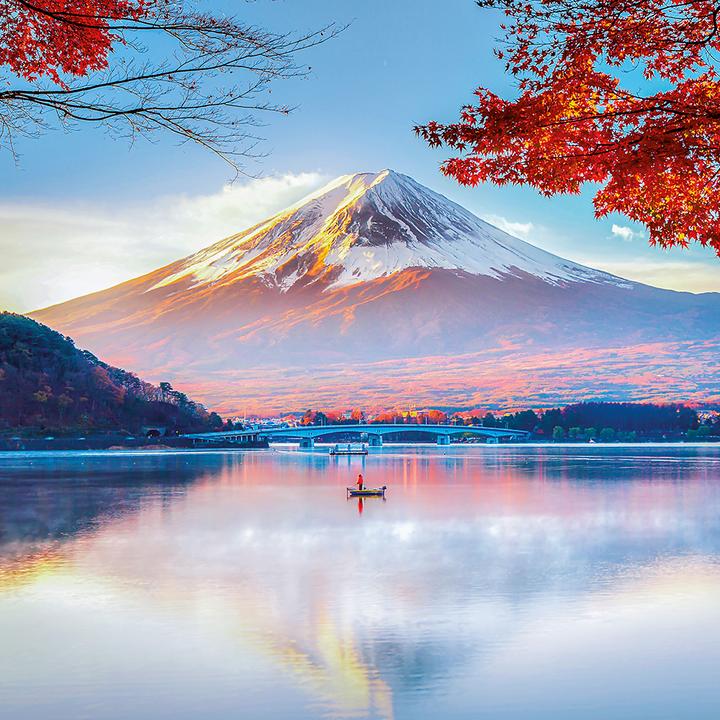 Actual product image Inside Japan 2024 (30 x 30 cm, Hardcover, German, Czech, Spanish, Polish, English, Dutch, Italian, French)